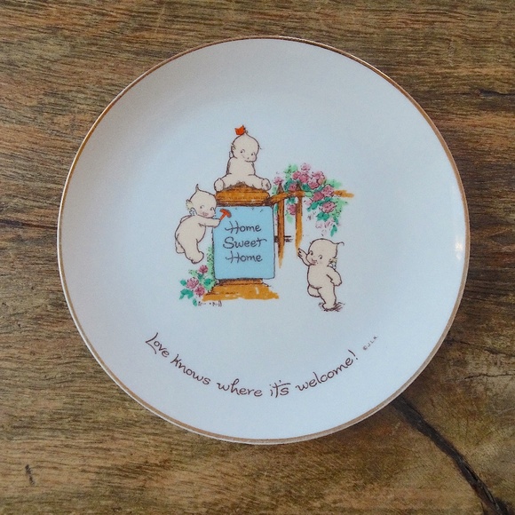 Kewpie Other - Vintage '70s Kewpie Collector's Edition Collectible Porcelain Decorative Plate